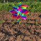 thumbnail image 5 of Fiudx Molinos de Viento Reflectantes, Decoración Brillante para Jardín, Ahuyentadores de Aves, Fácil Instalación, Elegante Diseño para Jardín, Juego de 6, 24 X 21 Cm, 5 of 6
