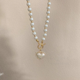 thumbnail image 1 of Collar de perlas de amor con diamantes de imitación para mujer, cadena de clavícula elegante de alta gama, cadena de lana de otoño e invierno, collar de cadena de lujo, 1 of 4