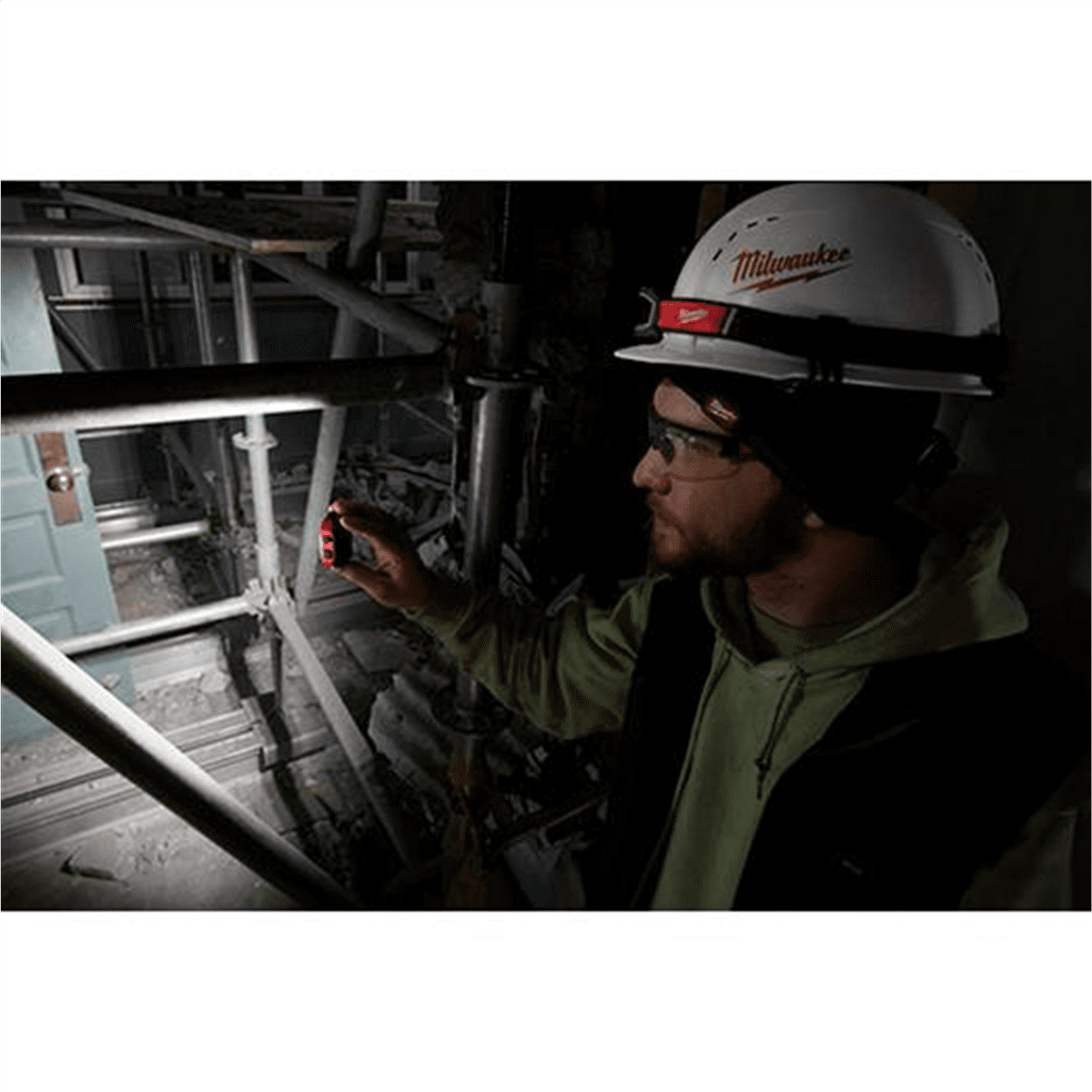 Milwaukee 2012R 450 Lumens Rechargeable Magnetic Headlamp and Task Light