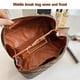 thumbnail image 5 of Bolsa de maquillaje Cessfle Travel de piel sintética a cuadros de 25 x 12 x 12 cm, 5 of 9