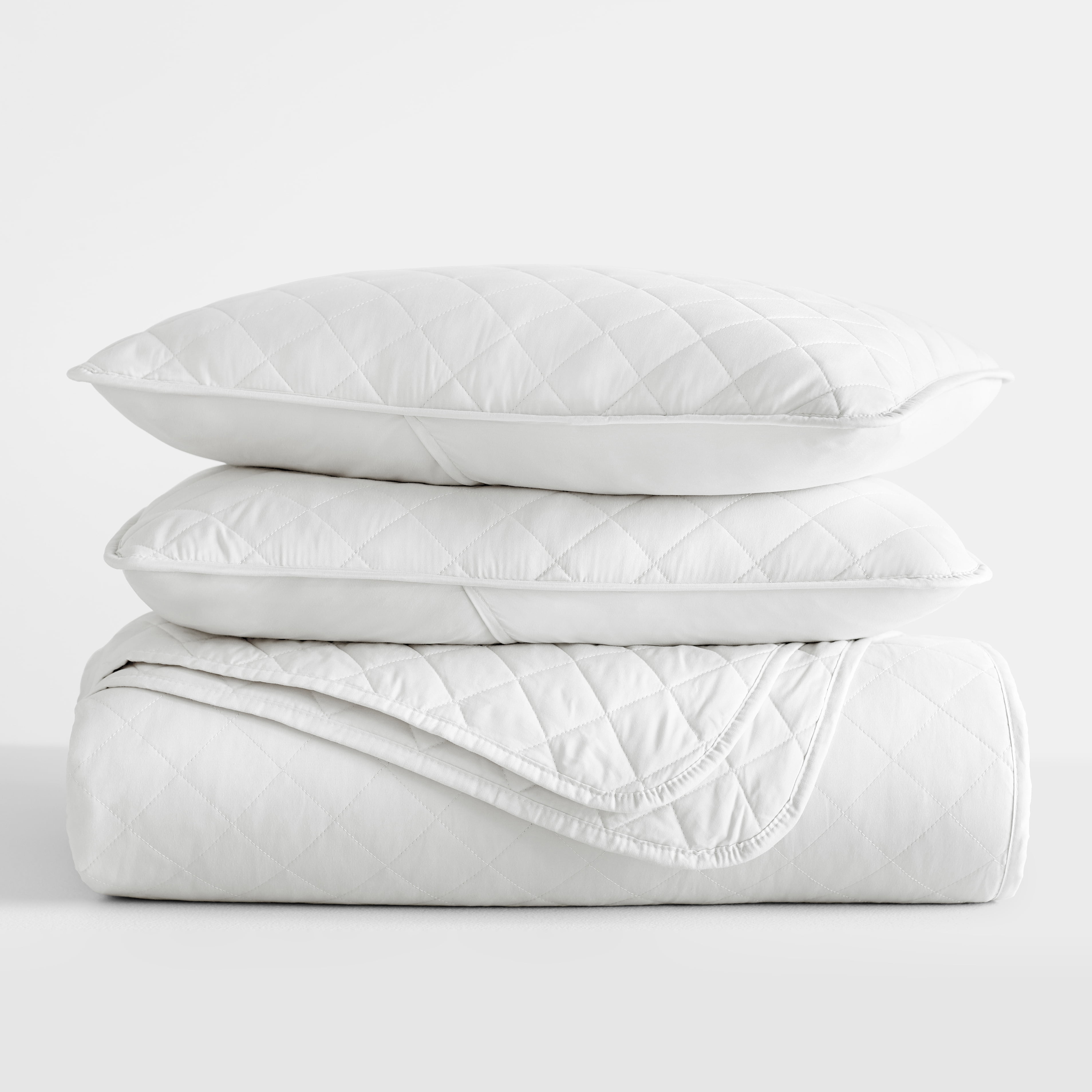 Noble Linens 3-Piece White Diamond Quilt Set, Twin / Twin XL