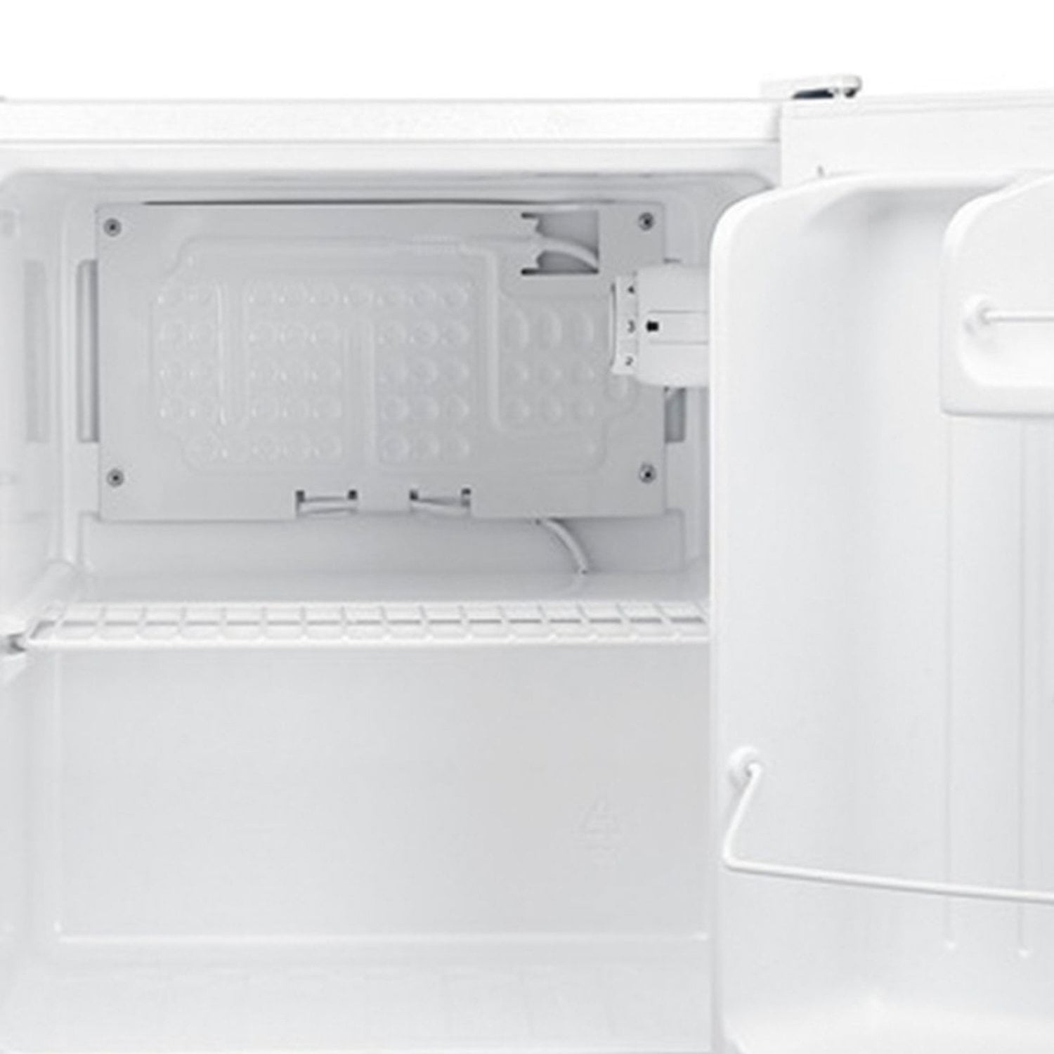 MAGIC CHEF 1.7-cu. ft. Mini Fridge in White, HMAR170WE - Walmart.com