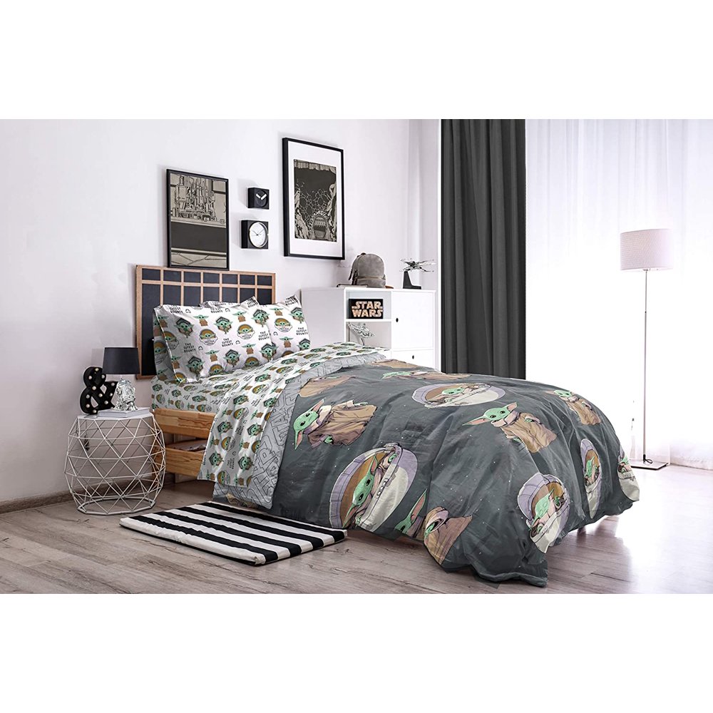 Star Wars The Mandalorian The Child Baby Yoda Queen Comforter & Sheet