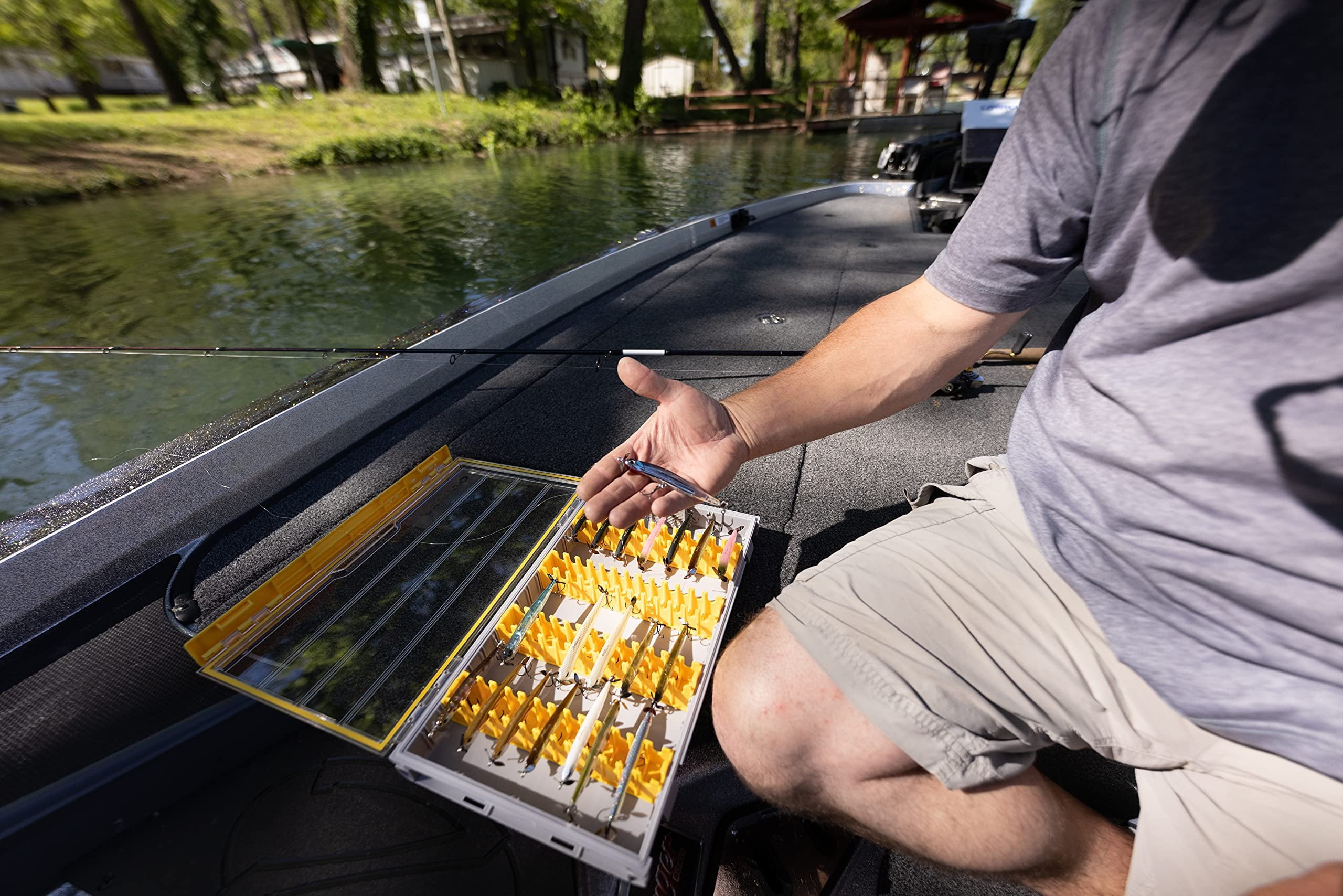Plano EDGE Vertical Jig  Spybait Box [PLASE601]