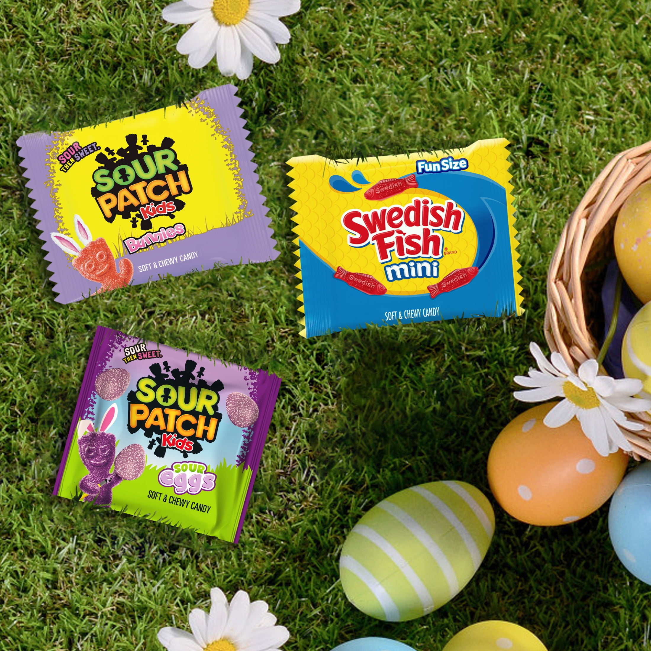 SOUR PATCH KIDS Bunnies, Eggs & SWEDISH FISH Soft & Chewy Easter Candy Variety Pack, 80 Snack Packs