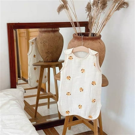 

jiaroswwei Baby Sleeping Bag Sleeveless Button Closure Breathable Squirrel Dinosaur Print Infant Sleepwear Nursery Supplies