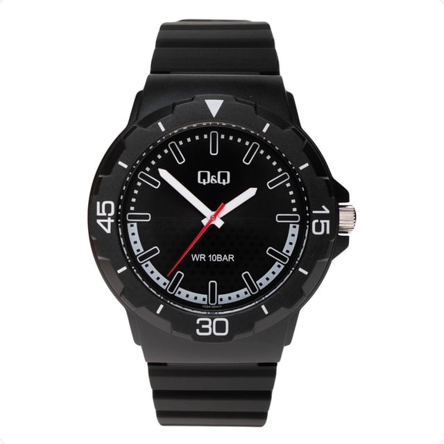 reloj q&q hombre casual analógico negro v02a004vy Reloj para hombre, vista frontal centrada; esfera negra con logotipo Q&Q, manecillas blancas y segundero rojo, marcadores horarios y bisel negro con números 15/30/45, corona metálica a la derecha y correa negra de silicón estriada. Suele usarse como accesorio casual para uso diario.
