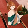 thumbnail image 4 of Jarrón de de niña dulce creativa, estatua de resina de escultura contenedor de para mesa interior al aire libre boda decoración Colco Estatuilla de niña, 4 of 8