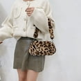 thumbnail image 3 of Bolso de hombro informal para mujer, bandolera con estampado Animal de leopardo, de felpa, bandolera, 3 of 5