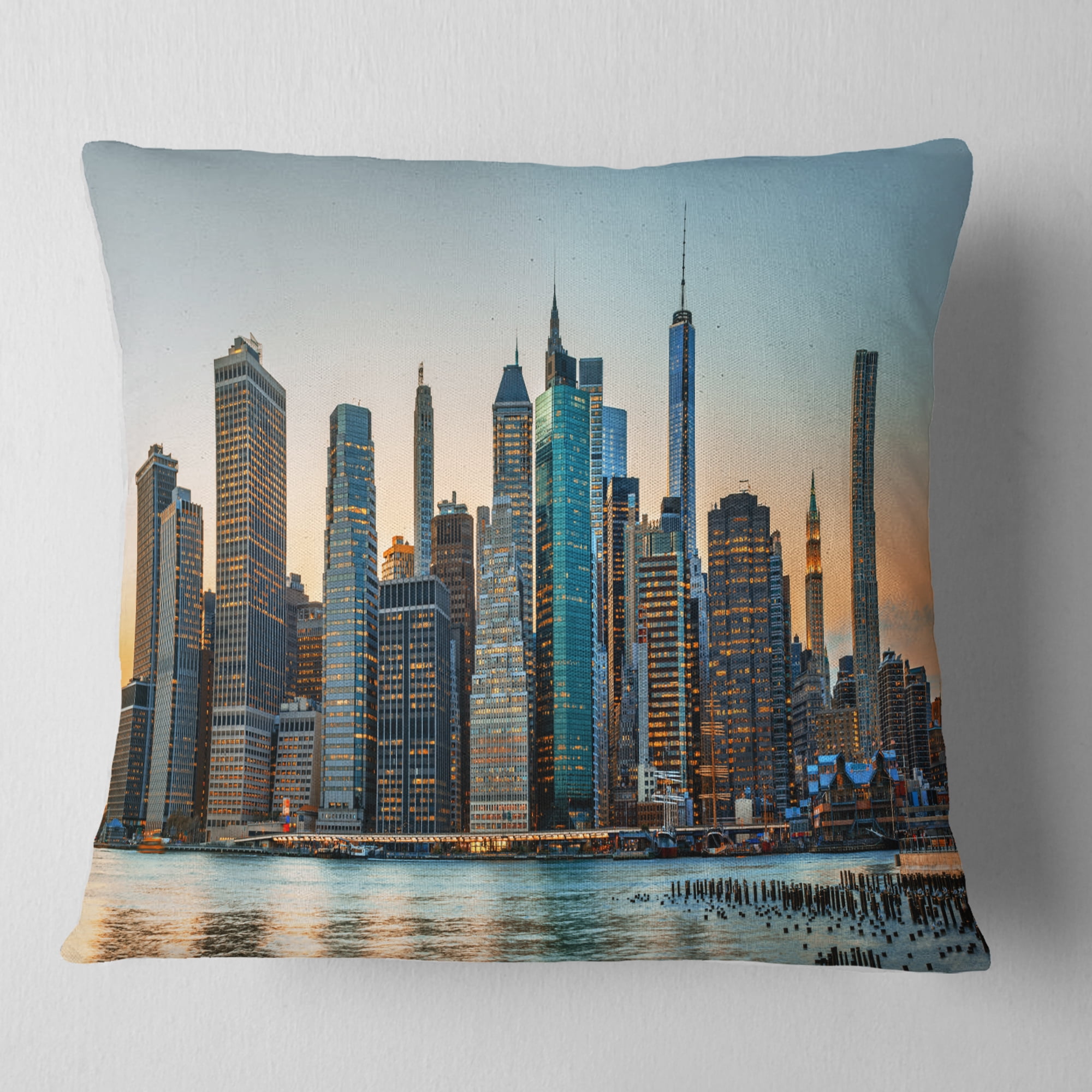 Designart New York City Skyline - Photography Throw Pillow - 18x18