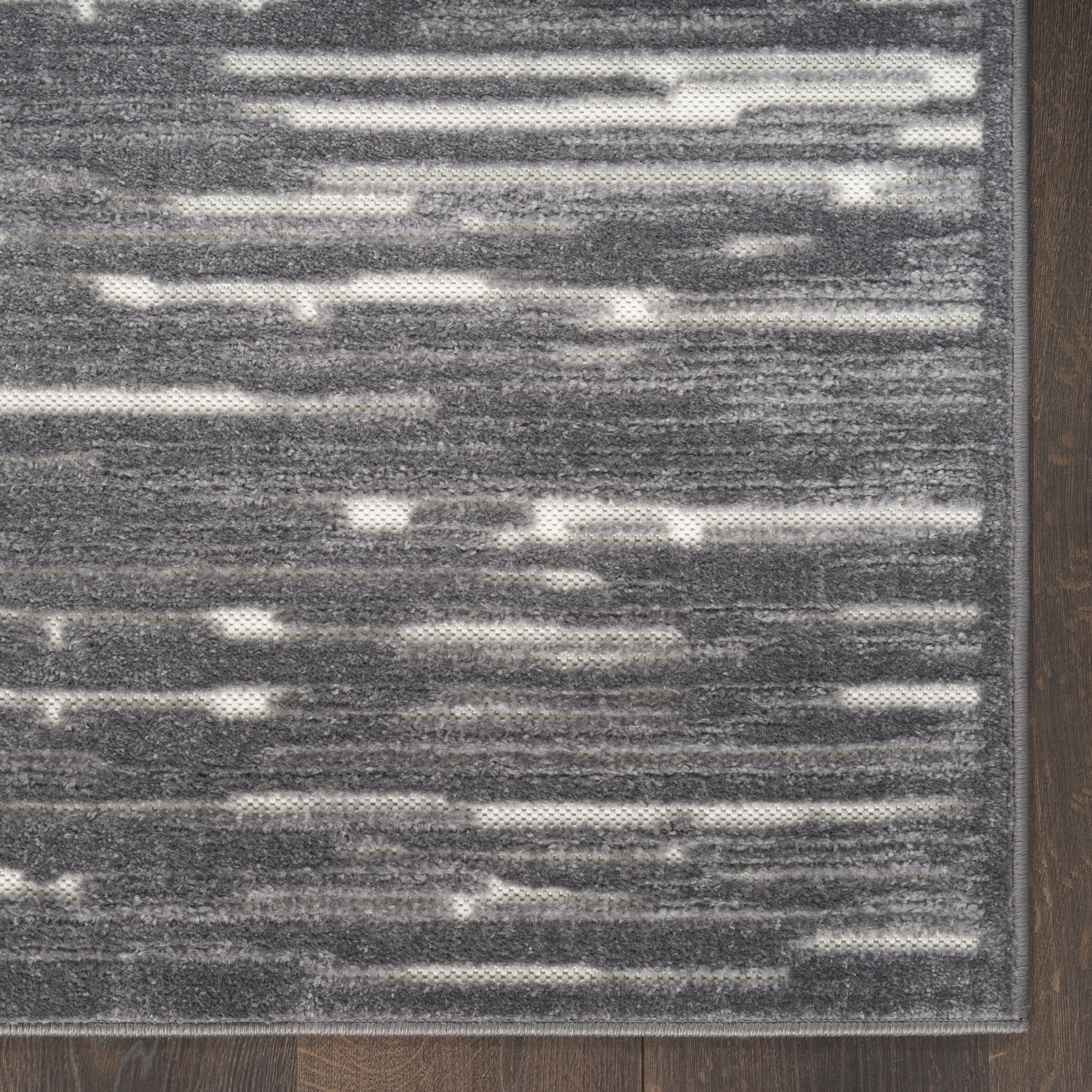 Nourison Casual 5'3" x 7' Grey Modern Indoor Rug
