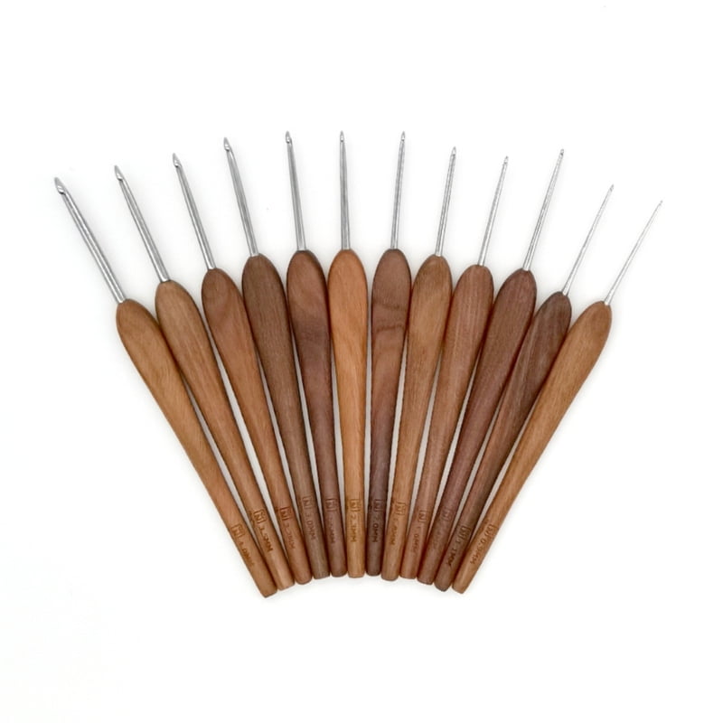 12Pcs Wood Handle Crochet Hook 0.9mm-4.0mm Ergonomic Crochet Needle for Beginner Knitting Crocheting Sweater Scarf Glove