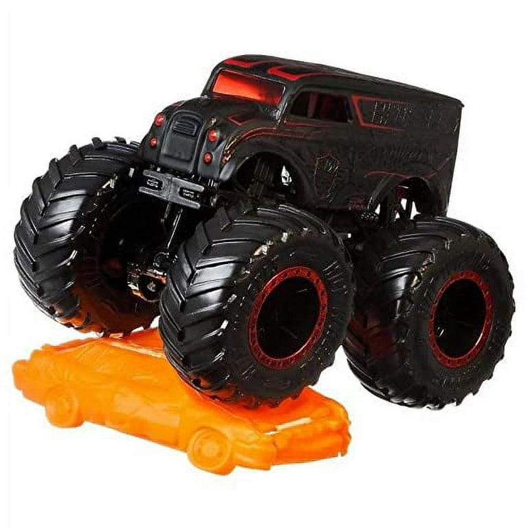 Hot Wheels Monster Trucks Darth Vader, Giant wheels, including crushable car