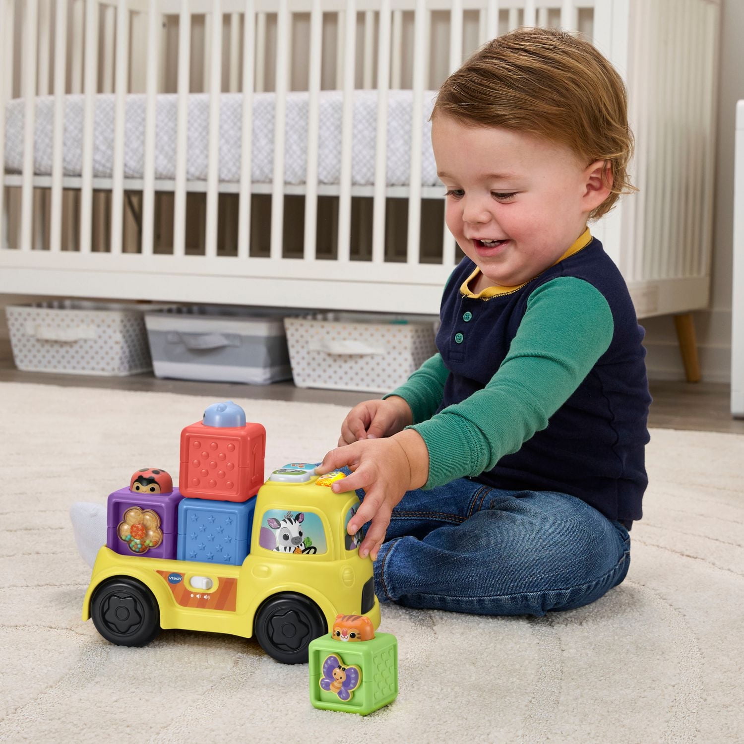 VTech Beep & Go Blocks Truck With Four Interactive Blocks - French Version, 6+ Months