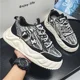 thumbnail image 5 of Zapatillas deportivas con estampado De grafiti para Hombre, zapatos informales De plataforma, De lujo, novedad, 5 of 5