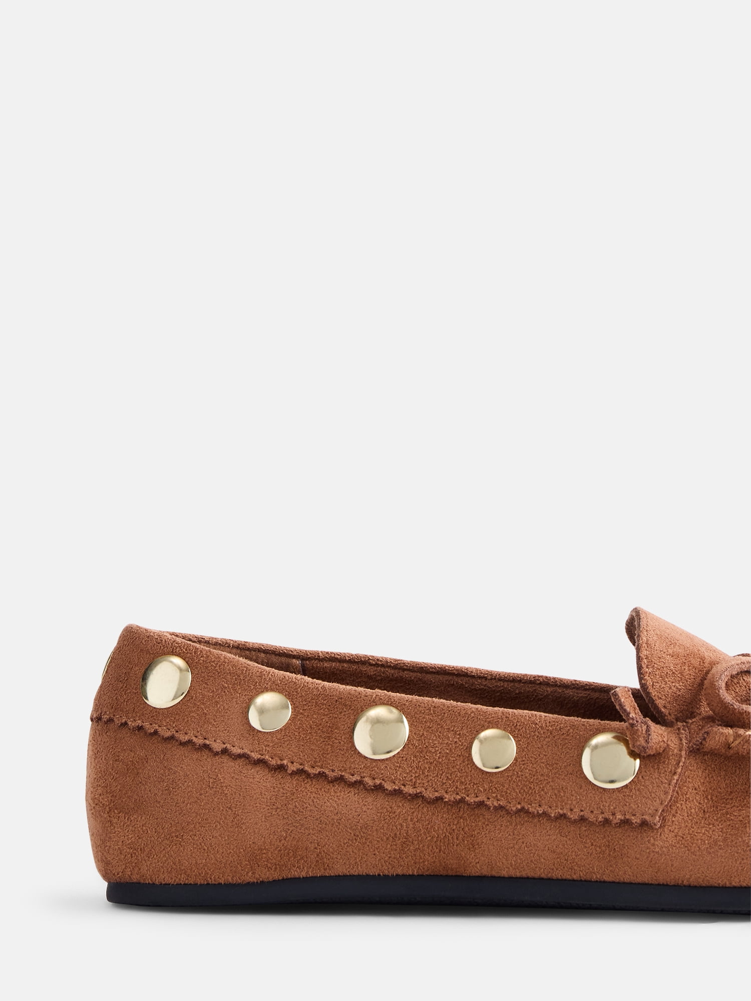 Scenario Women's Studded Moccasin Flats