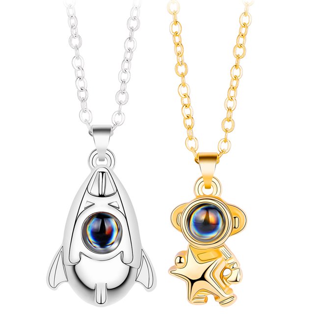 Collier Couple Fusée Astronaute : Collier 2 Pcs Collier 100 Langues Collier Breloque