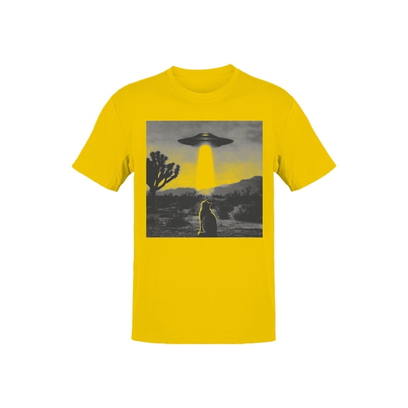 Alien Cat in Desert Encounter Men's T-shirt