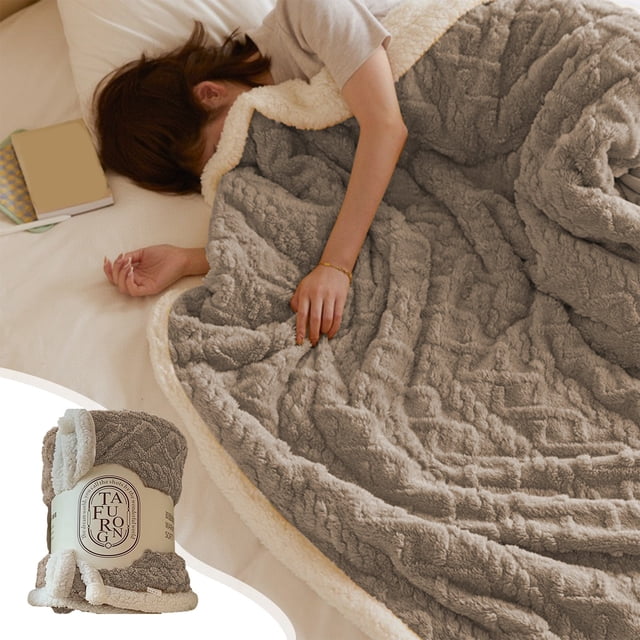 Boovnll Throw Blanket, Super Cozy Soft Lightweight Solid Color Flannel Blankets, Machine Washable Microfiber for All Season Home, Office, Living Room, Couch, Sofa, Blanket - 28x39"