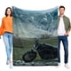 thumbnail image 1 of Harley Davidson anti-pilling, suave, ligera, esponjosa y acogedora de lujo para hogar y cocina – Perfecta para niños y adultos, 100 x 150 cm, 1 of 6