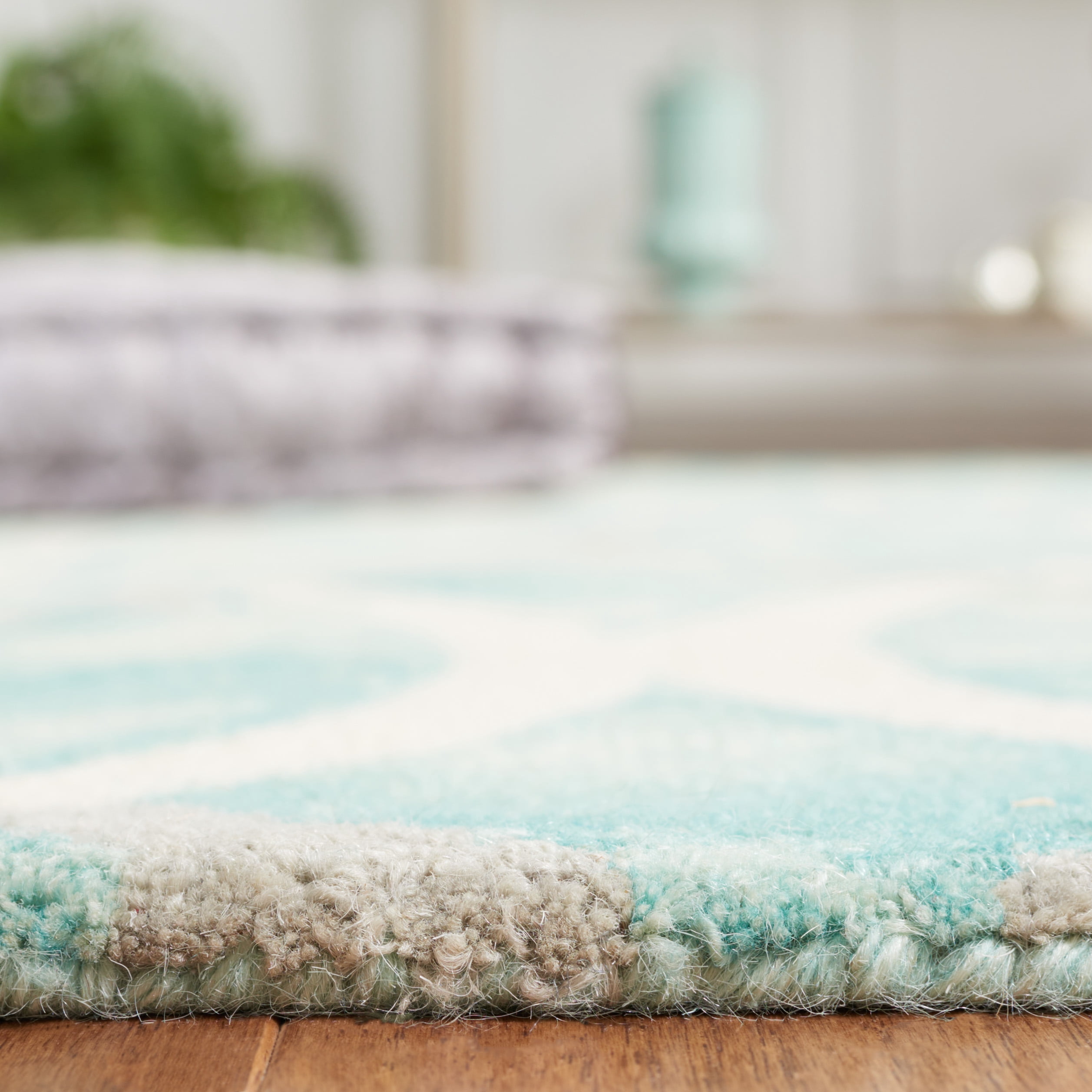Safavieh Dip Dye Britton Distressed Wool Area Rug, Green/Ivory Gray, 6' x 9'