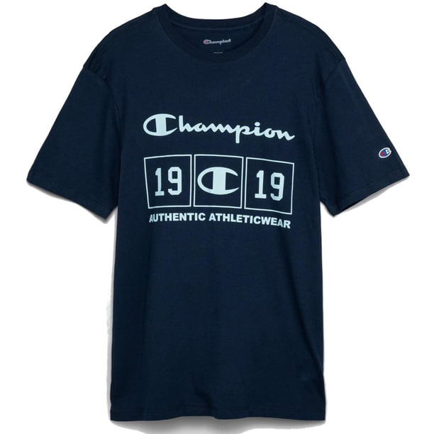 Playera Champion 19 C 19 Script para Hombre. GP01MFW25017230 azul marino L