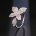 thumbnail image 4 of Sonducket Anillo de apertura para mujer, anillos de decoración de circón, decoraciones de mano de flores, joyería para novia, regalo de Ropa, zapatos y accesorios Miscelánea Blanco, 4 of 6