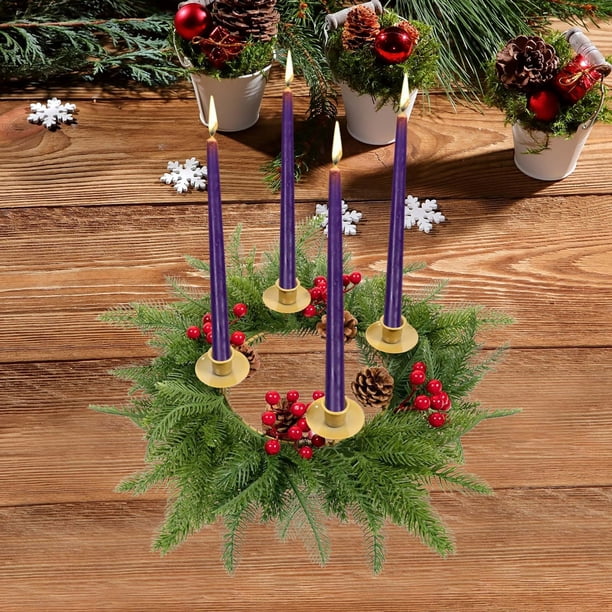 Corona navideña con velas y portavelas | Decoración navideña de PVC para mesa, repisa y ventana | Centro de mesa festivo verde y dorado con cascabeles y lazos