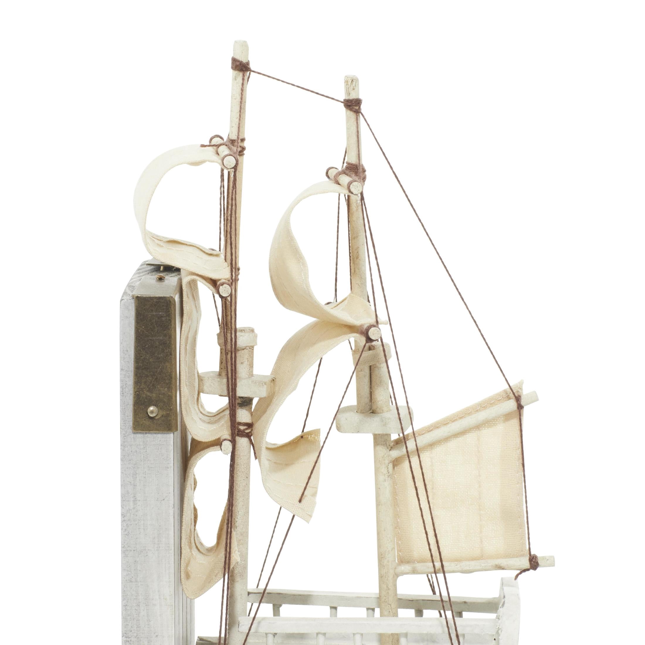 DecMode 6" Sail Boat White Wood Bookends with Real Boat Rigging and Gold Corners (Set of 2)