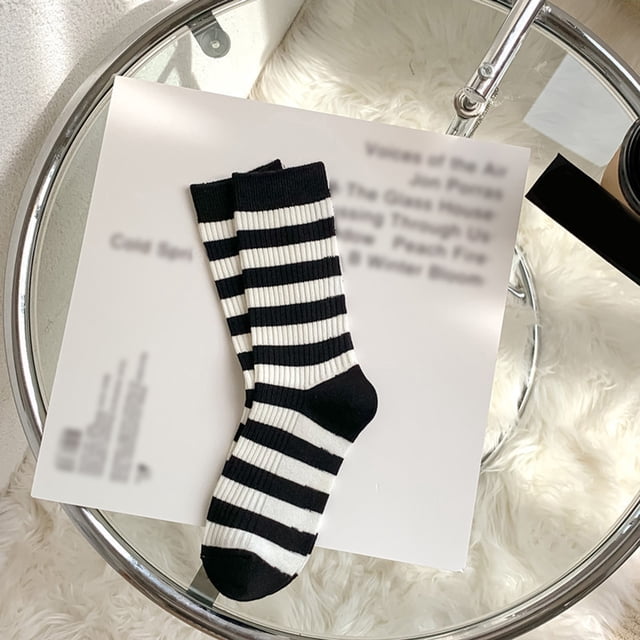 Chaussettes Blanches pour Femmes Automne et Hiver Vintage à Rayures Brodées avec Lettrage Bas Chaussettes