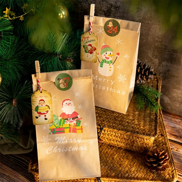 150 Pieces Christmas Packing Bags Hanging Tags with Ropes Kraft Paper Labels DIY Decoration Winter Festival Wrapping Accessories MC1-23