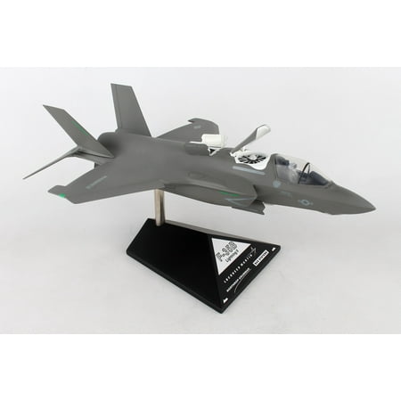 Toys and Models CF035BMCCTP STOVL F35B USMC 1-48 scale model