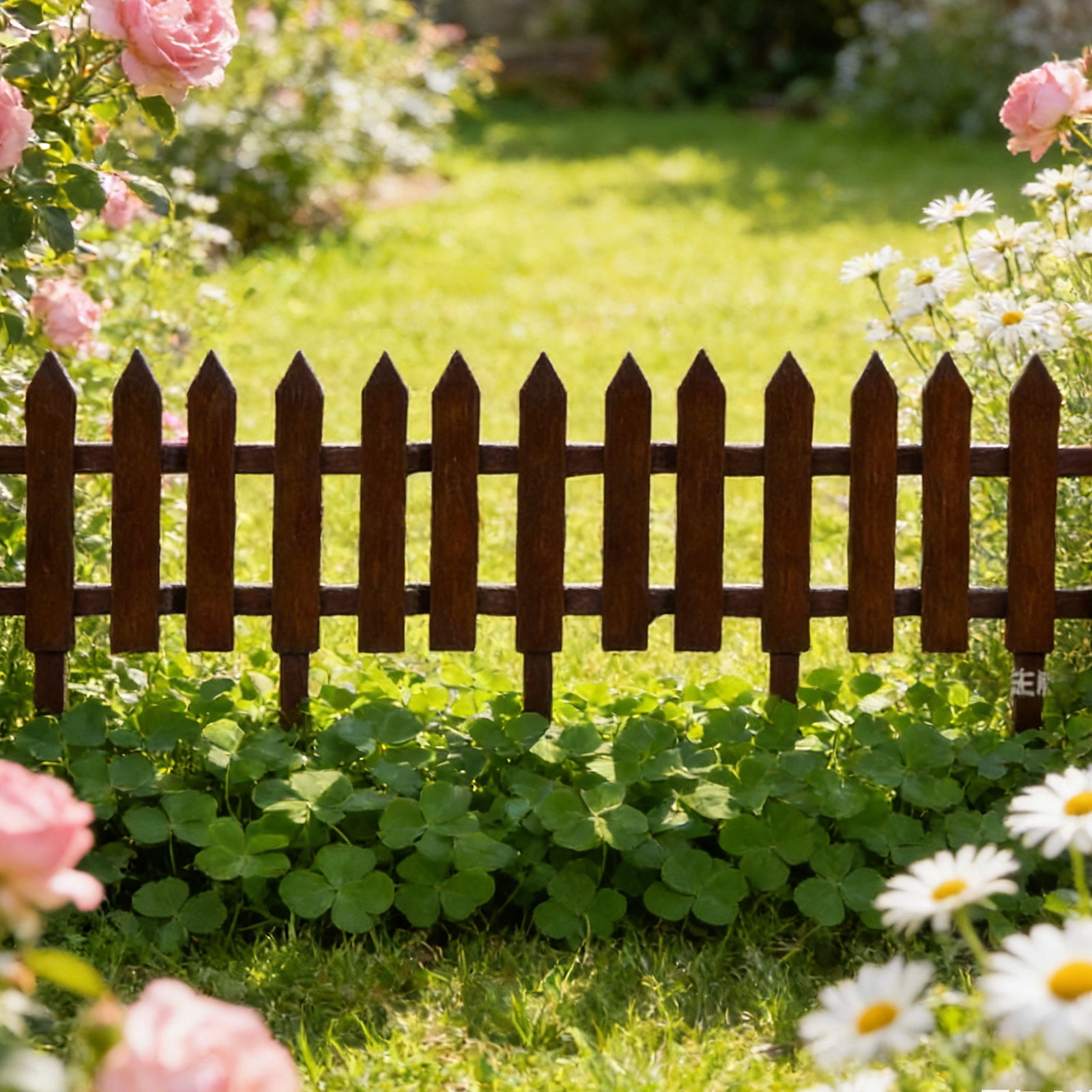 CuiLiyq 36 Pack Coffee Garden Fence with 36 Insert Lawn Picket Fence Garden Border Decorative Plastic Panels, for Landscape Flowerbeds Plants Yard, 6.69'' L x 7.87'' H