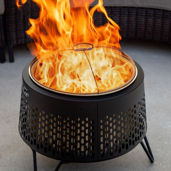 TIKI® Brand 18 Inch Smokeless Fire Pit Metal Screen Gold and 18 inch Poker Black