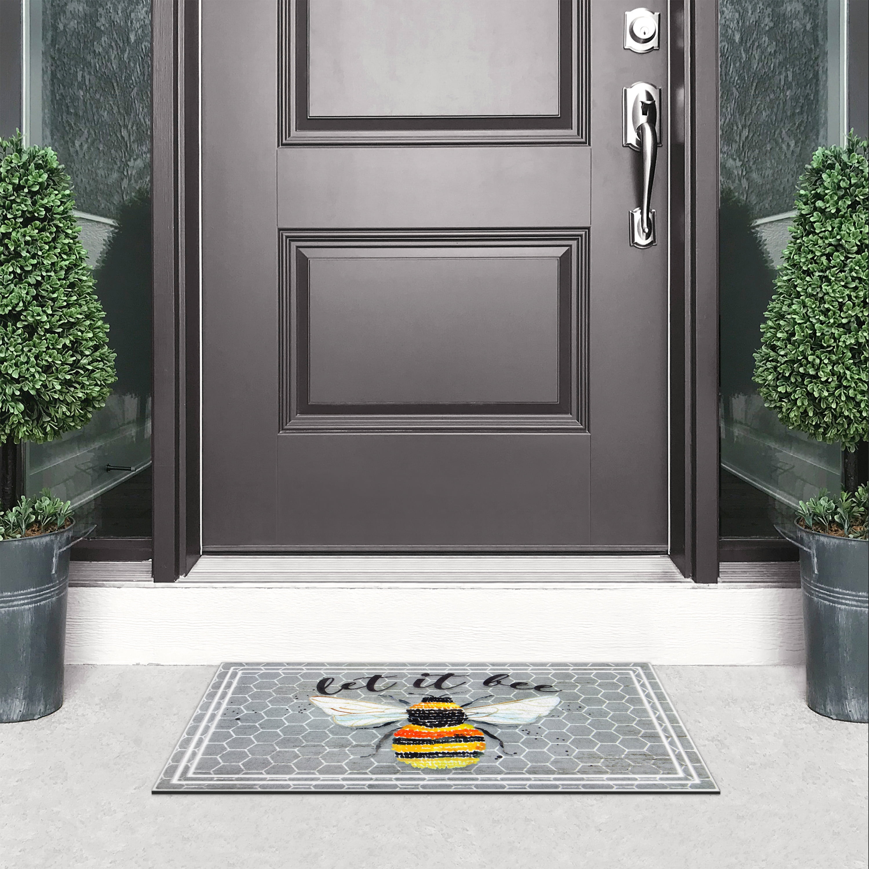 Apache Mills Fashionables Deluxe Let It Bee Indoor/Outdoor Doormat, 1.5' x 2.5'