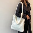 thumbnail image 2 of Guardurnaity Bolso de felpa de primera calidad, bolso de hombro de gran capacidad para mujeres y niñas, bolso de hombro esponjoso, regalo Bolsas de mensajero y de hombro Negro, 2 of 6