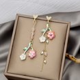 thumbnail image 2 of Pendientes largos de la joyería de la flor de la borla Pendientes de la flor de la borla para las mujeres Pendientes de la flor de la joyería de la flor de la flor Pendientes pendientes largos, 2 of 7