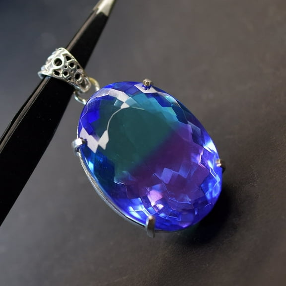 A Certified 117.60 Ct Natural Bi-Color Tourmaline Oval Cut Gemstone Pendant