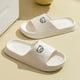 thumbnail image 2 of Zapatillas informales para mujer, chanclas antideslizantes para baño, oso bonito, cojín de aire, ligereza, suela suave, zapatos planos para hombre, pareja, 2 of 5