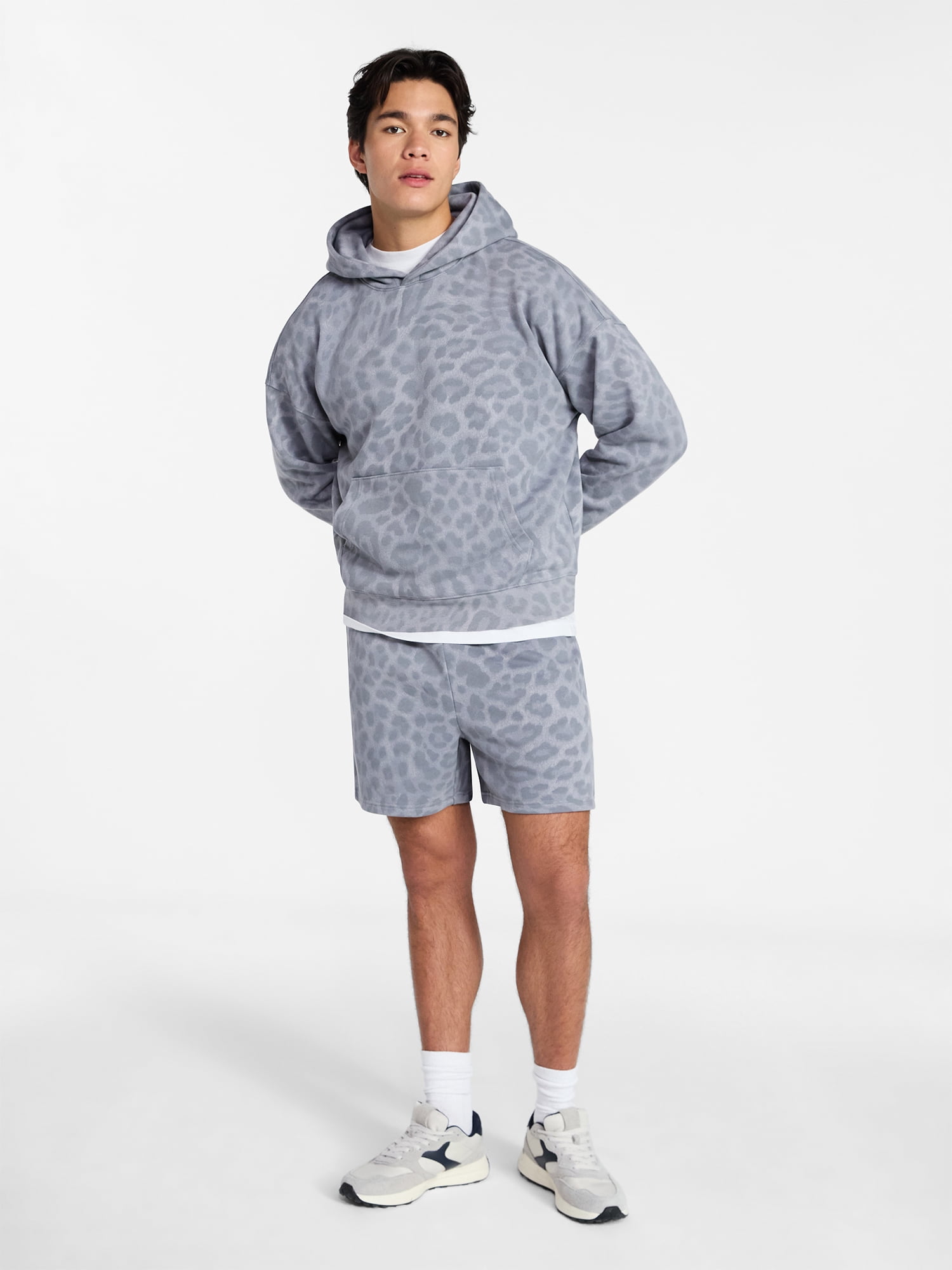 No Boundaries Oversized Hoodie with Long Sleeves, Men's XS-4XLT
