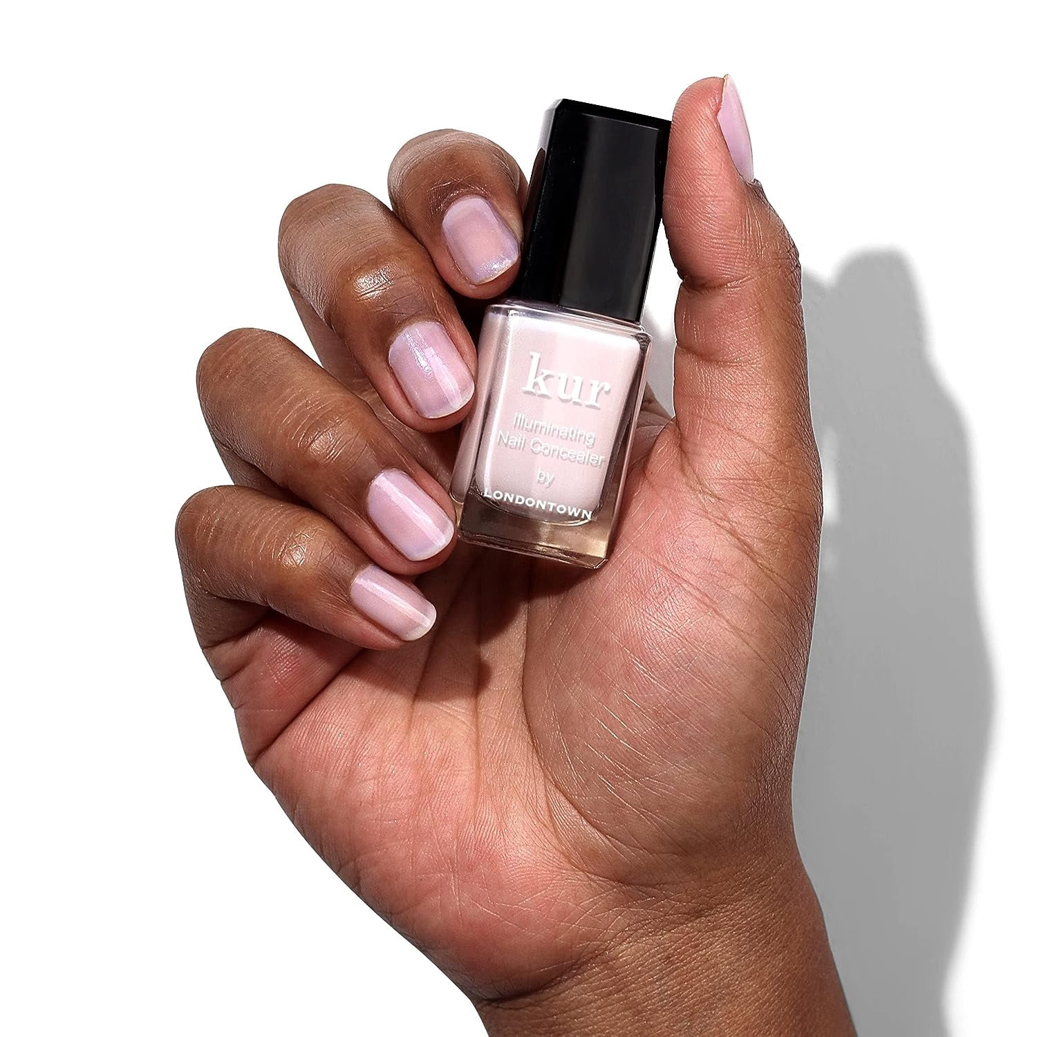 Londontown kur Pink Conceal and Go Duo Set, Includes Pink Nail Illuminating Concealer and Gel Genius Top Coat