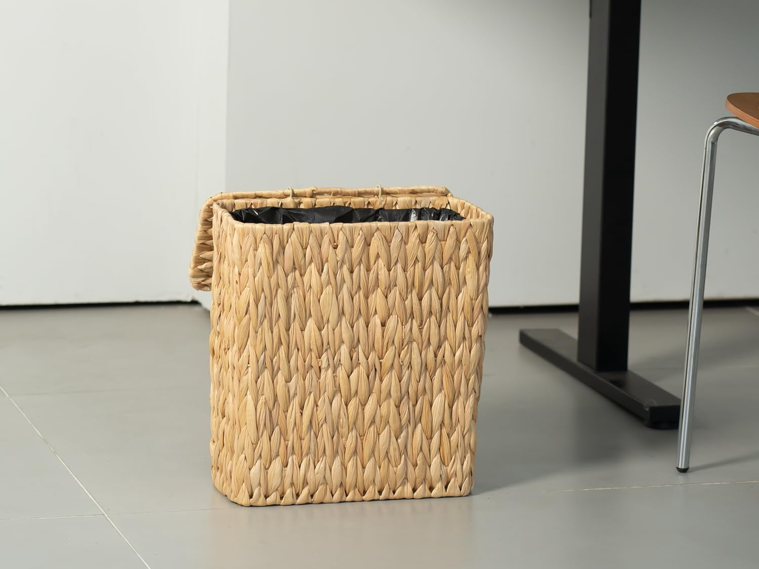Water hyacinth Wicker Trash Can 3 Gallon Small Bathroom Bedroom Use
