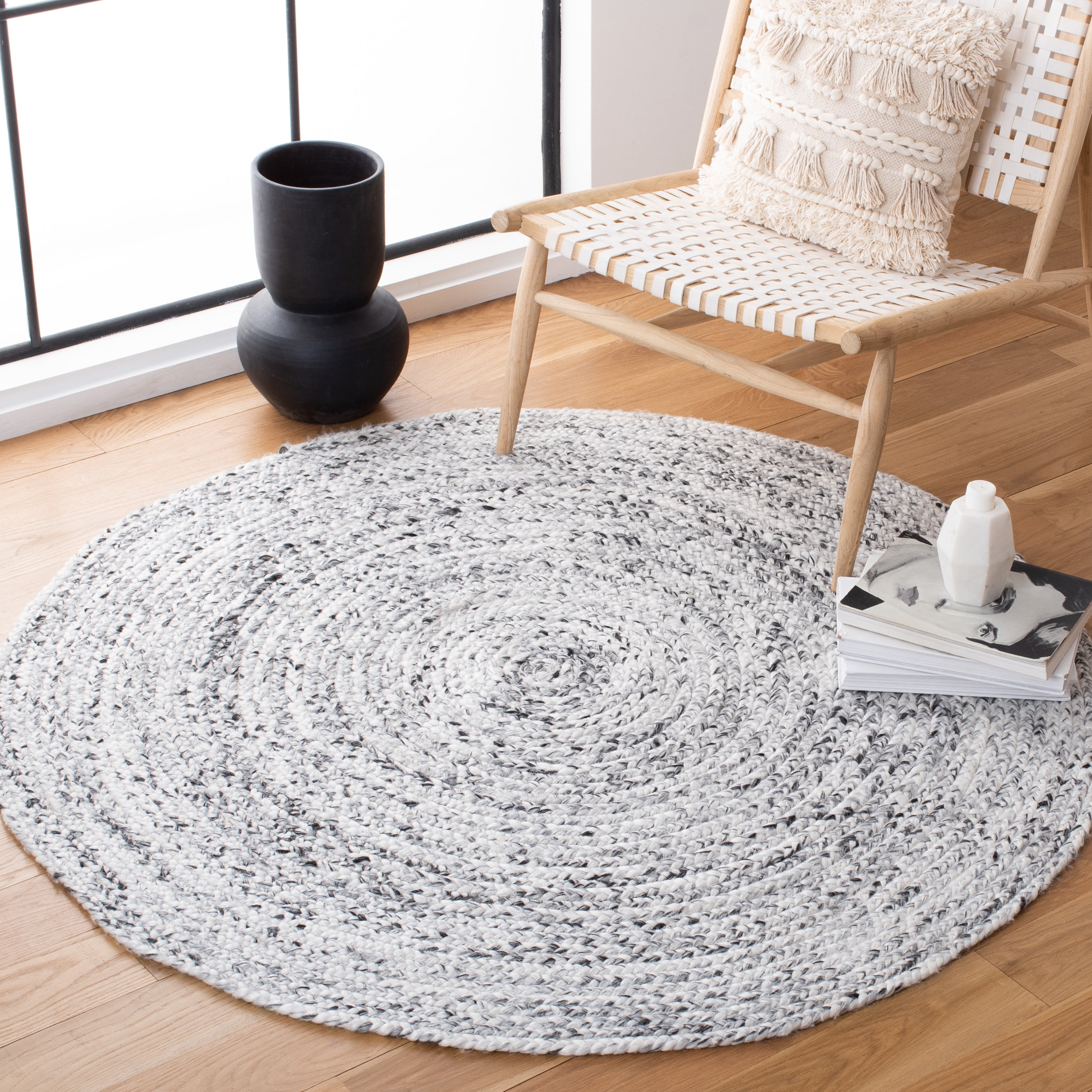 SAFAVIEH Braided Ophelia Abstract Striped Area Rug, Ivory/Black, 4' x 4' Round