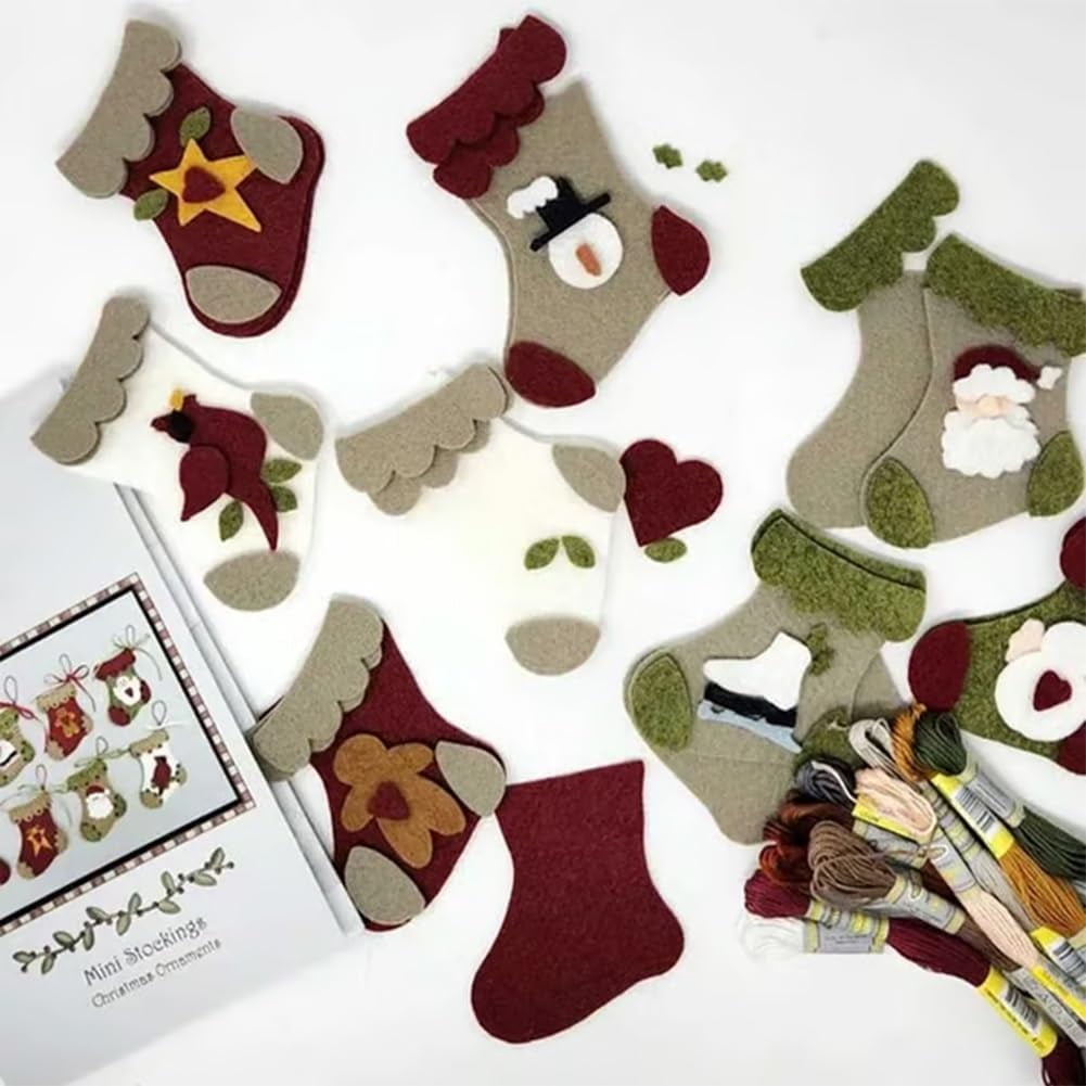 Pre-Cut Wool Blend Felt Holiday Hearts Ornament Kit, Christmas Craft Fabric Sewing Kits, Handmade Felt Decoration, DIY Crafting Supplies for Xmas Party（Material Kit, DIY Assembly Required）(4 set)