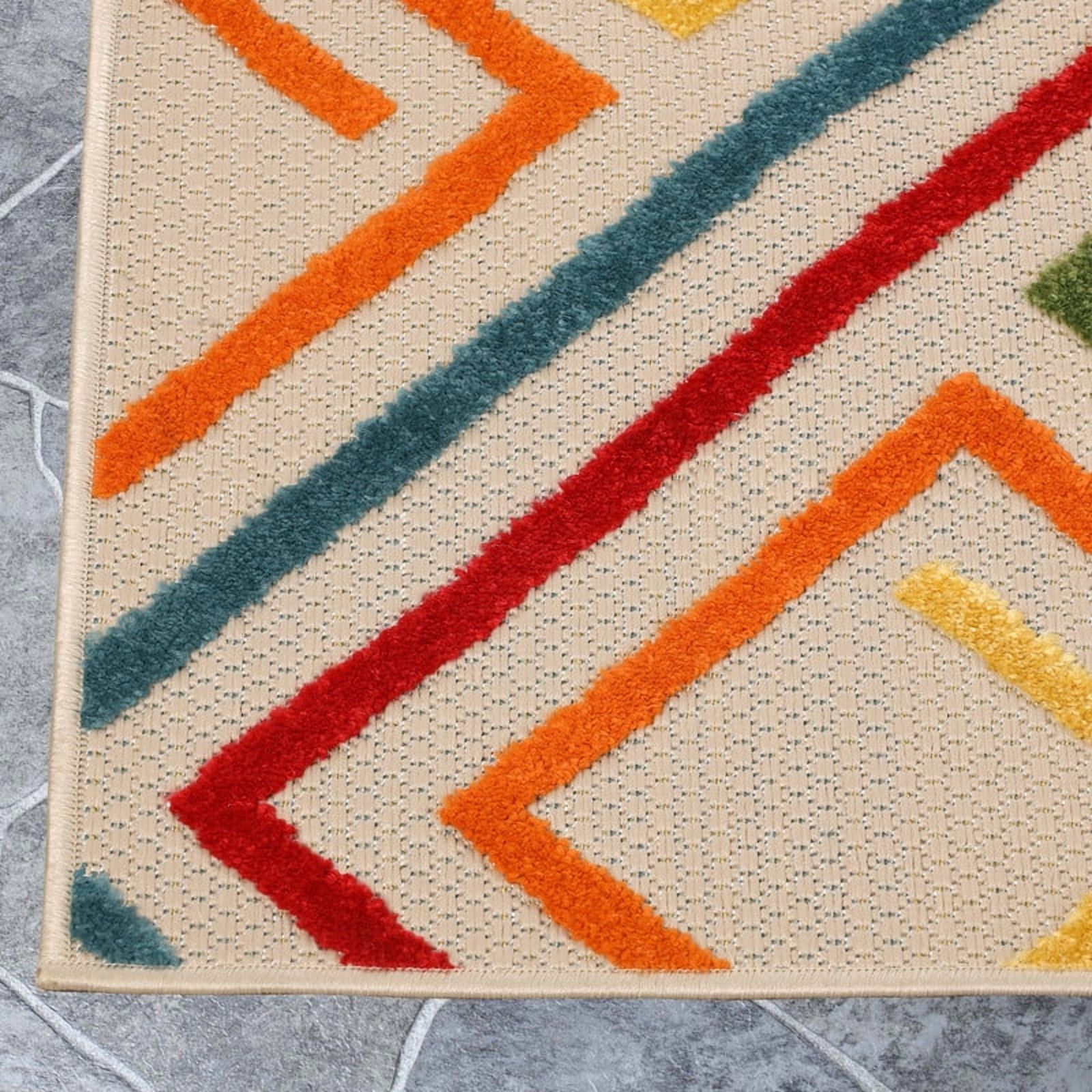 Superior Ares Modern Indoor/Outdoor Runner Rug, 2' 3" x 12', Cream