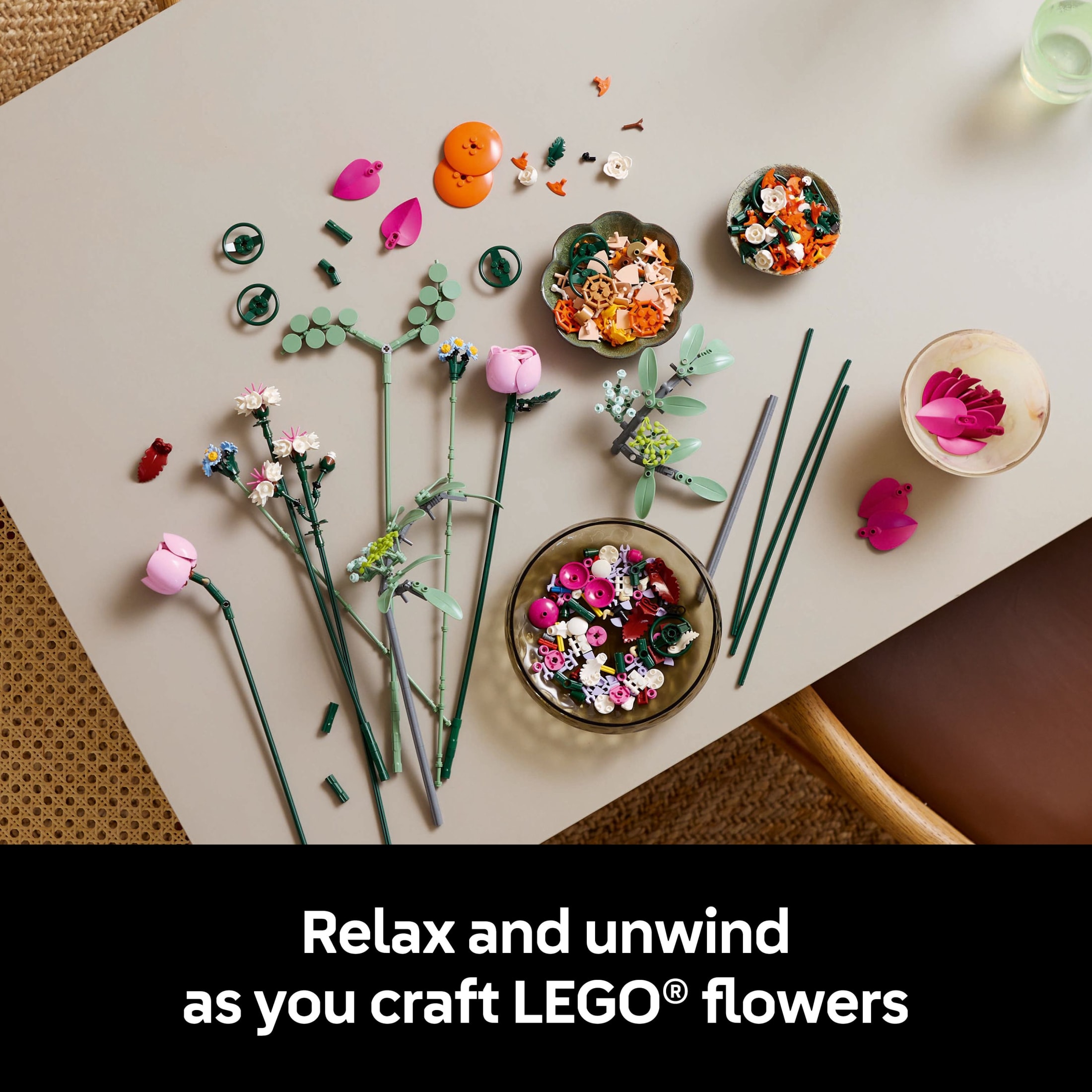 LEGO Botanicals Ramo de Flores Rosas Pretty Pink Set de Construcción para Adultos - Flores Artificiales para Decoración del Hogar o Mesa - Regalo de Cumpleaños - 10342 4
