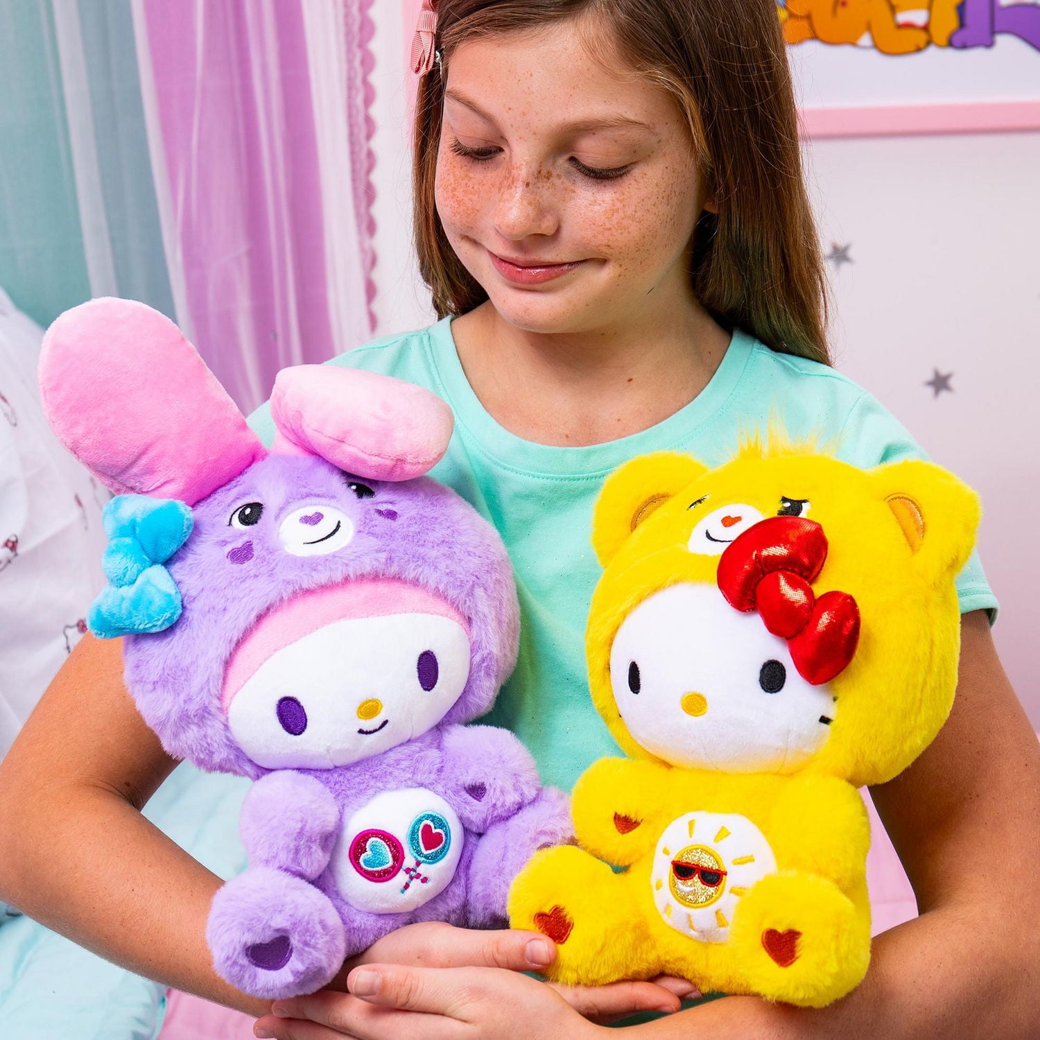 Care Bears Hello Kitty, lot de 2 peluches, Funshine et Share