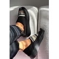 thumbnail image 3 of Collection Cube de Chaussures Kurdes Patrimoniales, 3 of 5