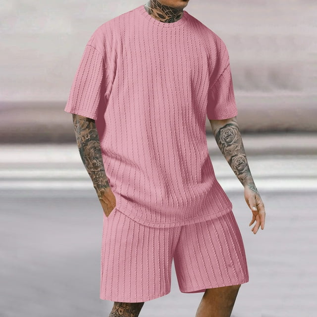 Fashionable Men's Short Sleeved Round Neck Sports and Leisure Perforated Suit
