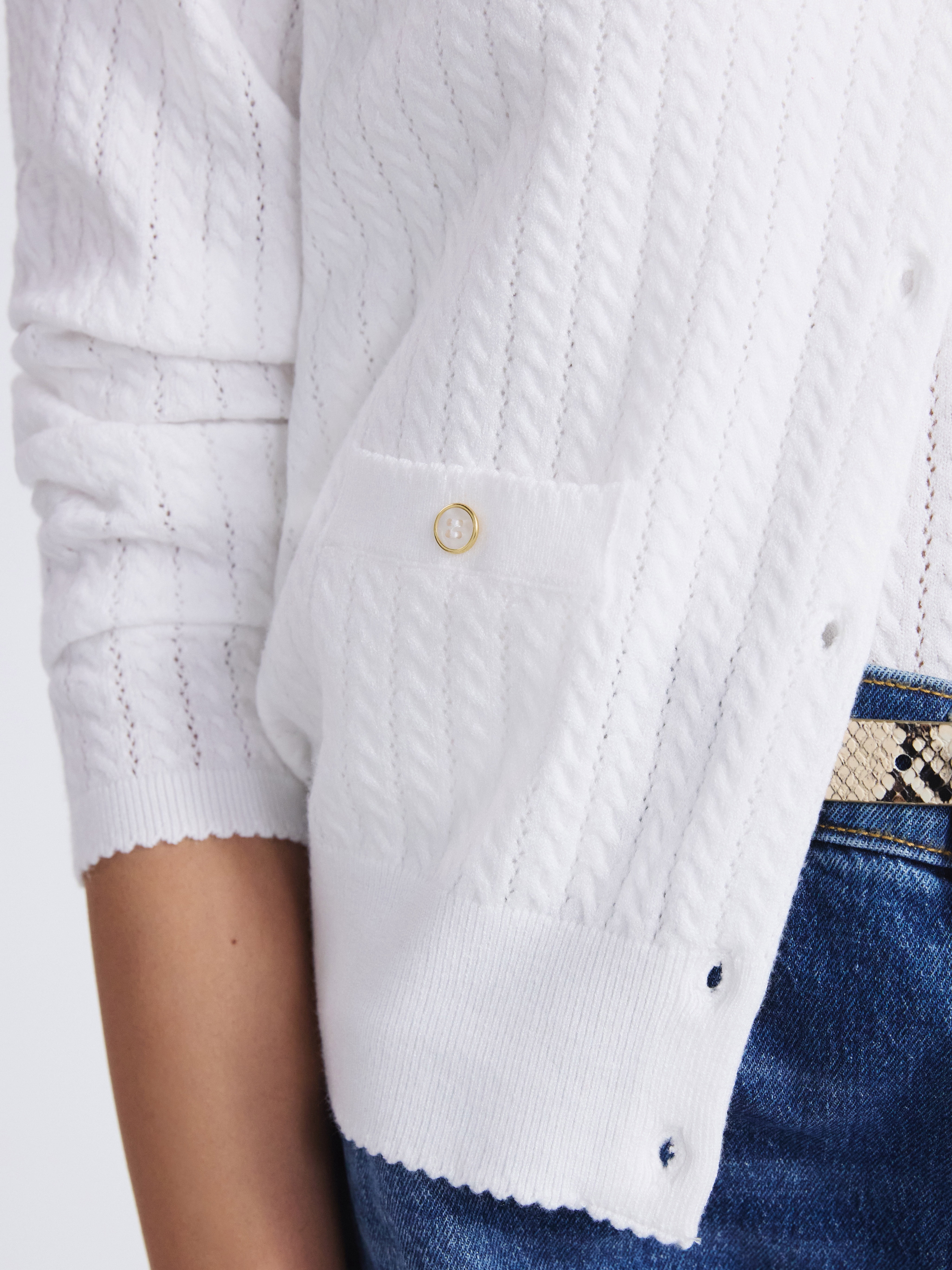 Free Assembly Women's and Women's Plus Cozy Yarn Welt Pocket Cable Cardigan Sweater, Midweight, Sizes XS-4X